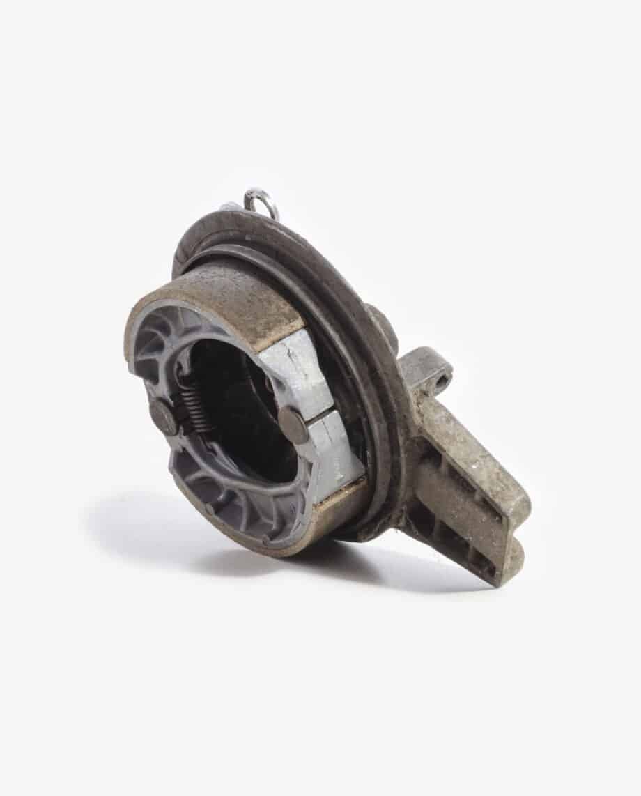 Honda C310 C320 brakeplate rearwheel