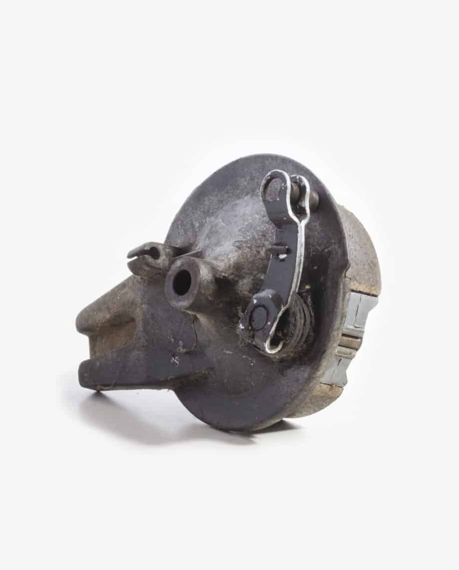 Honda C310 C320 brakeplate rearwheel