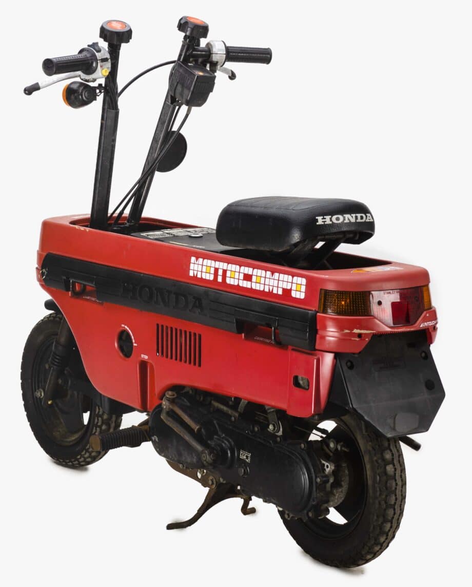 Honda Motocompo Honda AB12 Honda trunk bike Honda NZC50. Kleur rood PTX_4933 - Afbeelding 5