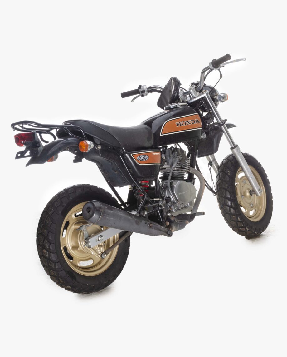 Honda Ape XZ50 FI black-orange - 585 km - Image 7