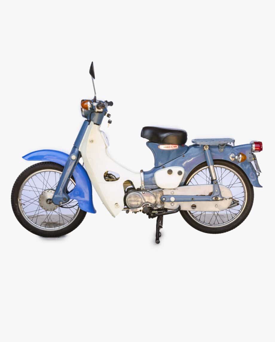 Honda C50 Super Cub early 12V blue - 22051 miles - Image 3