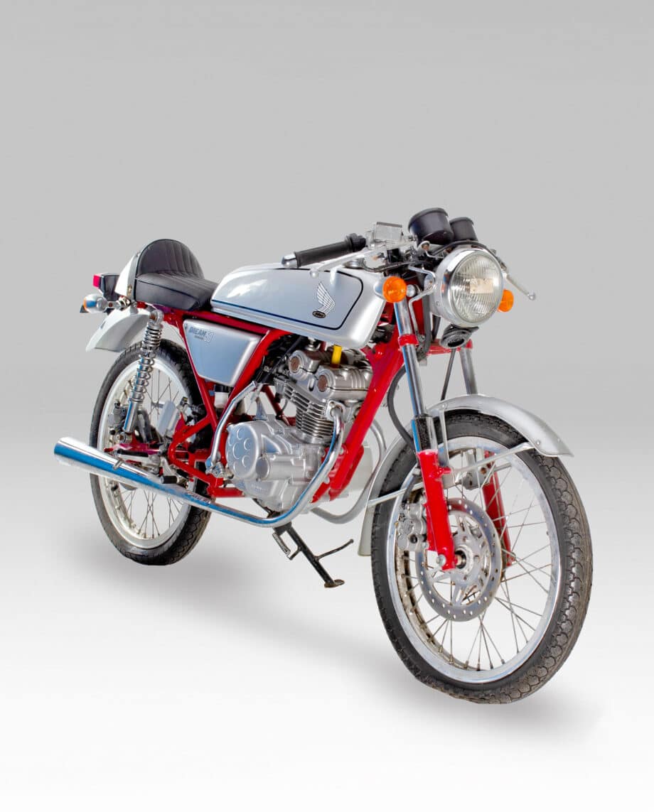 Honda Dream 50 zilver - 49 km