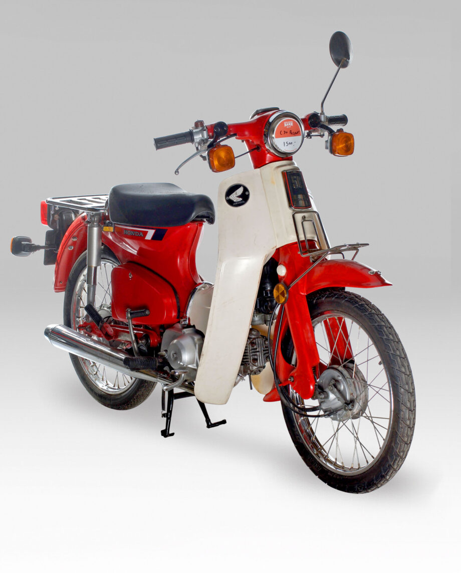 Honda C70 Passport rood