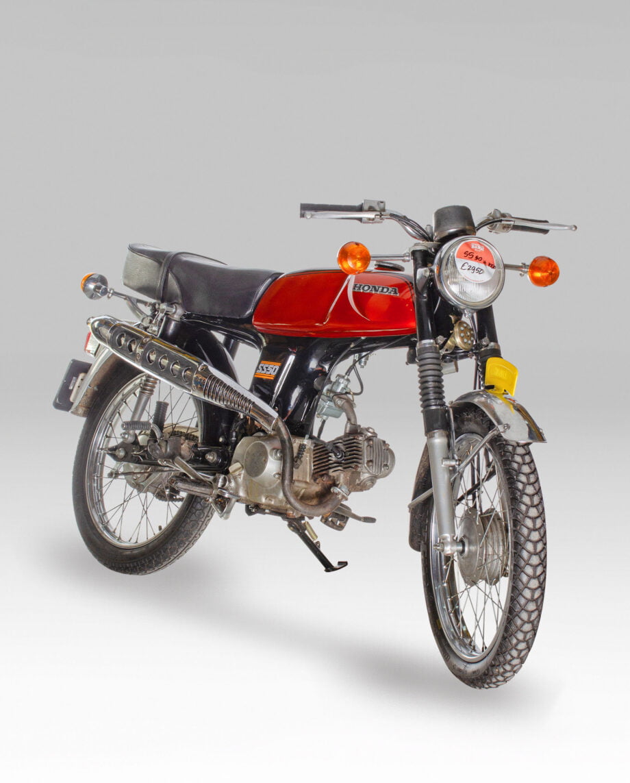 Honda SS50 Oranje met kenteken  - 20172 km.