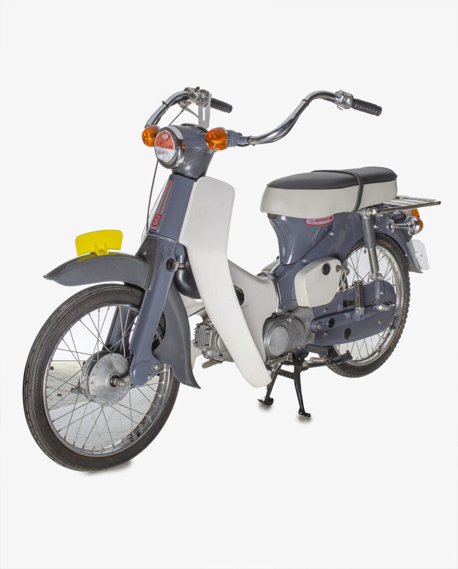 Honda C50 Grijs met kenteken - 6122 km. - Afbeelding 4