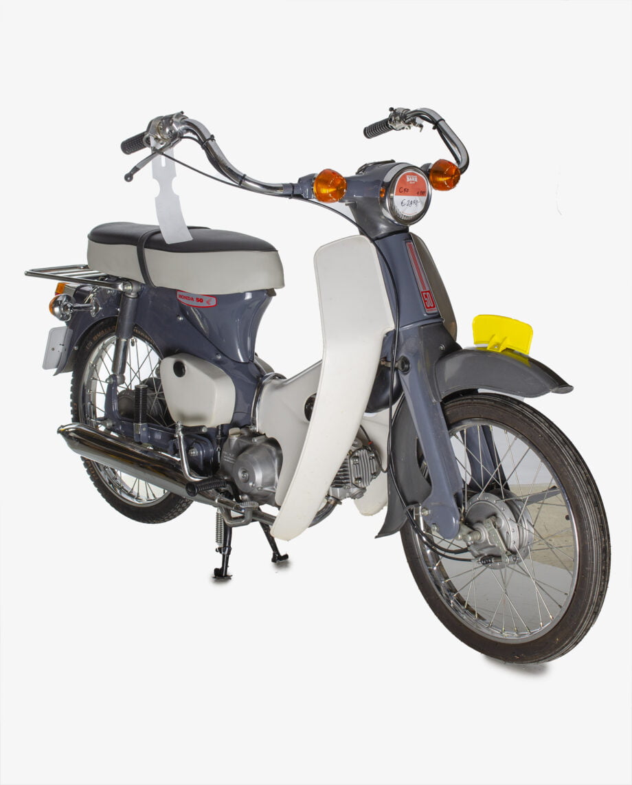 Honda C50 Grijs met kenteken - 6122 km. - Afbeelding 5