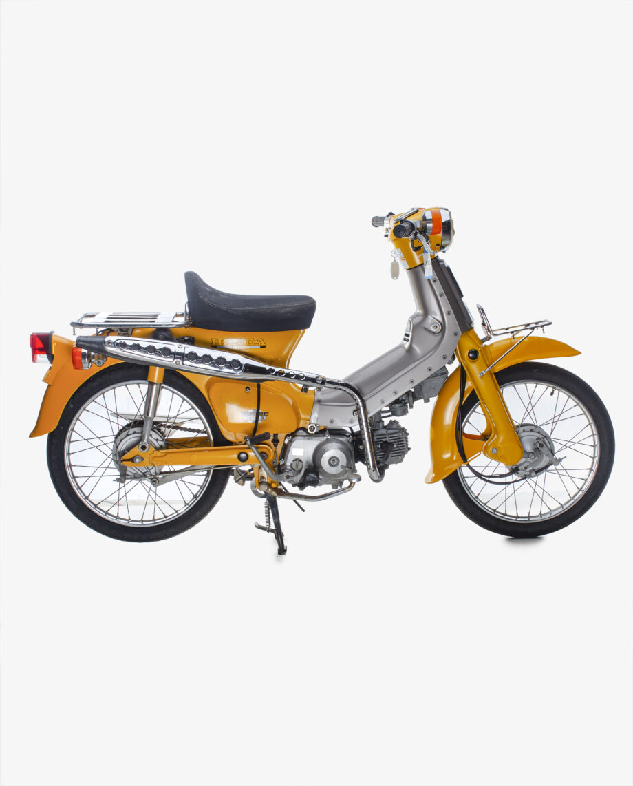 Honda Cubra Cub geel - 8024 km.