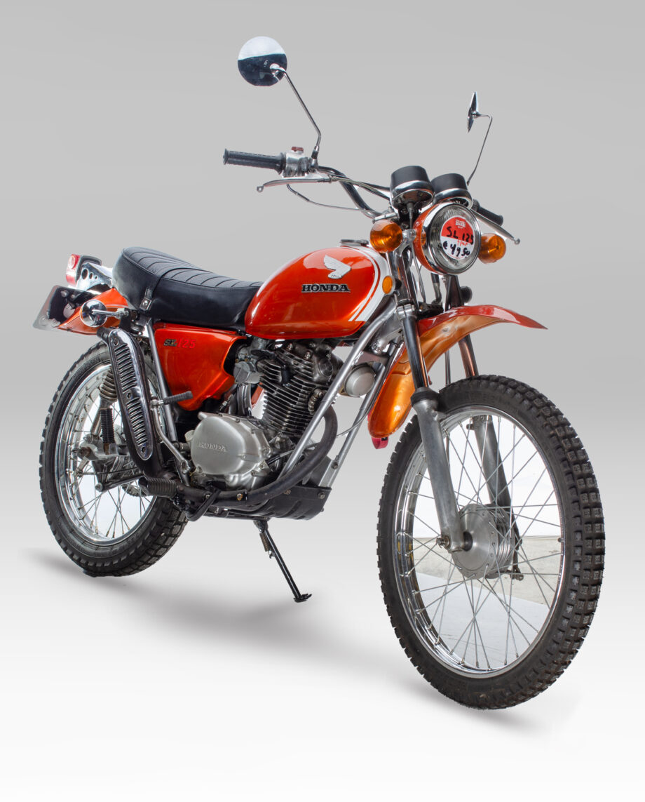 Honda SL 125 volledig gerestaureerd met kenteken. 141192