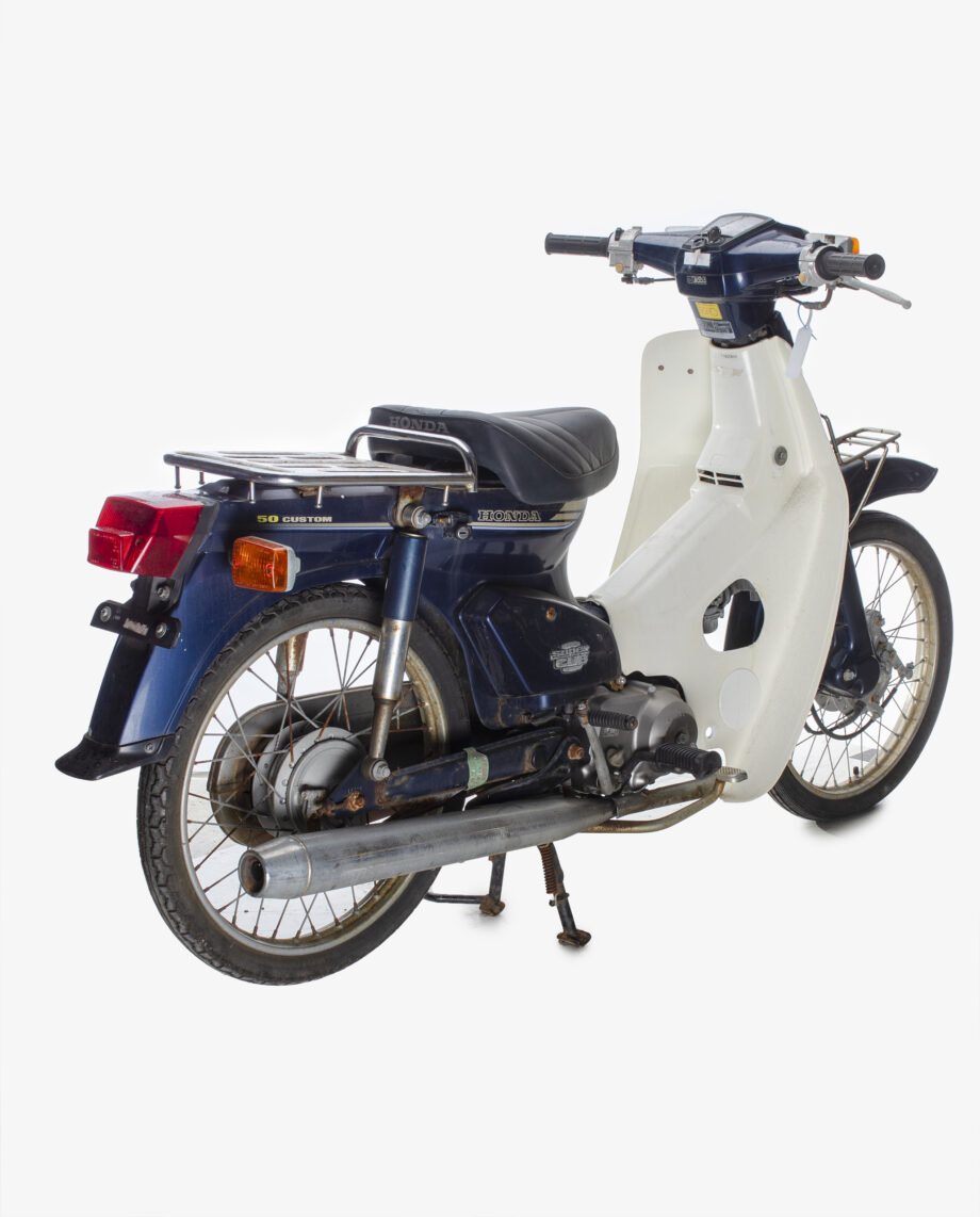 Honda C50 Cub blauw - 822 km.