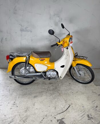Honda C50 Super cub geel, km stand 10191 (120)