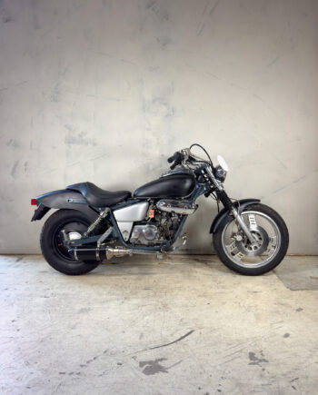Honda magna fifty (027)