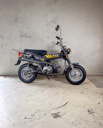Honda Dax grijs Km.Stand: 7596 (64)